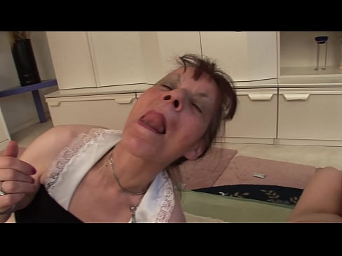 ❤️ Duas avós e um avô têm um ménage à trois Porno real vídeo em nós pt.epicshowdown.top