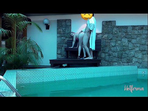 ❤️ Chefe convida criada para a piscina, mas não conseguiu resistir a um Porno real vídeo em nós pt.epicshowdown.top